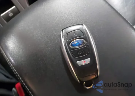 2015 Subaru Outback 3.6R Limited из США, поврежденный, VIN 4S4BSENC6F3276334